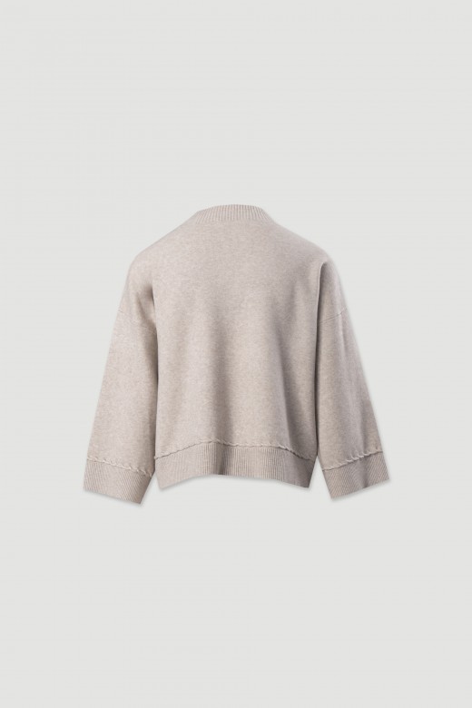Knit sweater with 3/4