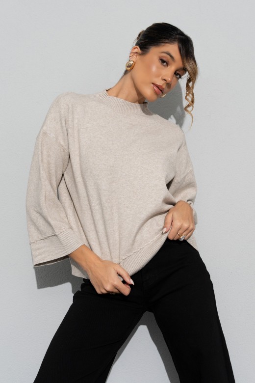 Knit sweater with 3/4