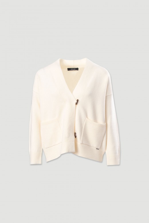 Knit cardigan with front pockets Knit cardigan with front pockets