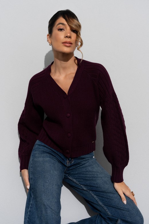 Casaco de malha com manga trabalhada Casaco de malha com manga trabalhada