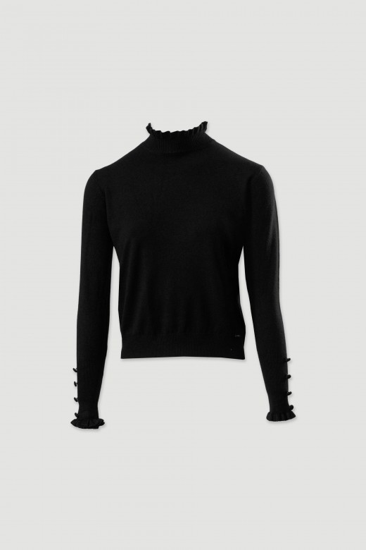 Knit sweater with wavy collar and buttons