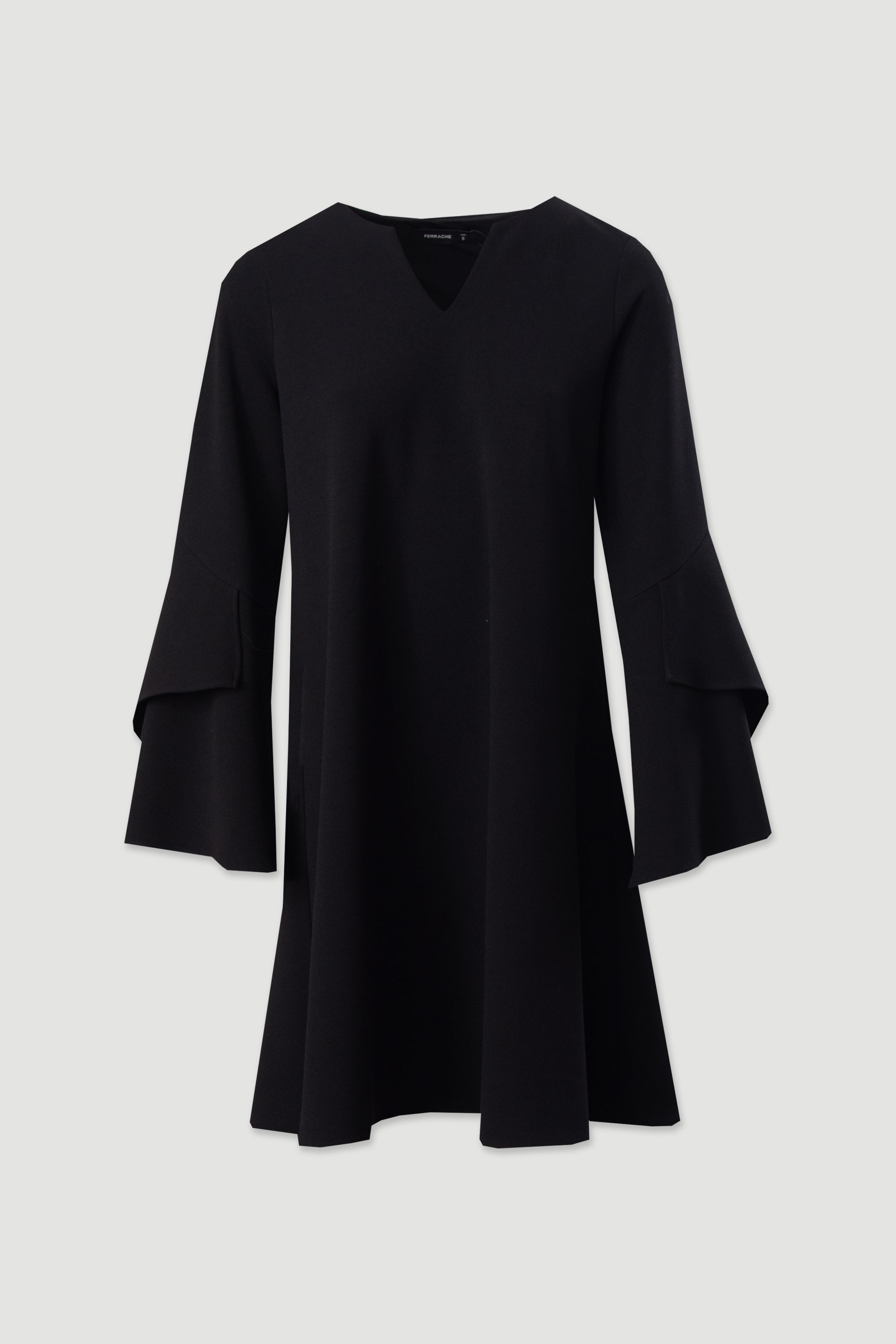 Short dress with long sleeves