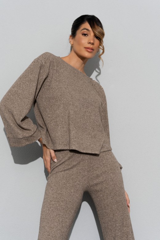 Knit sweater with personalized buttons Knit sweater with personalized buttons