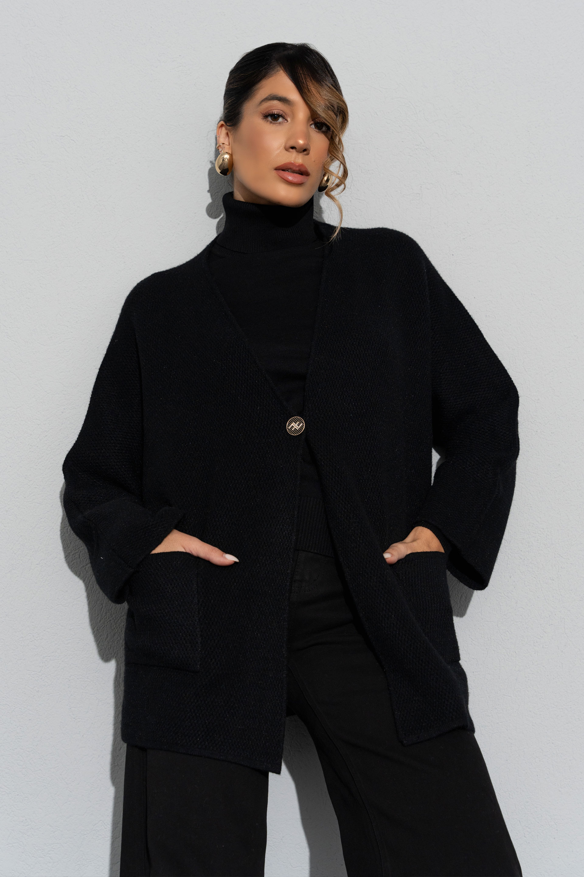 Casaco de malha com botão personalizado