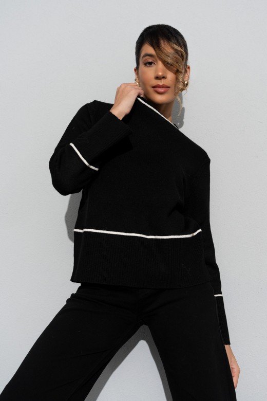 Knit sweater with contrasting stripe details Knit sweater with contrasting stripe details