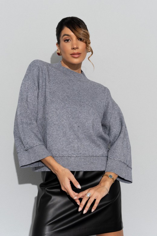 Knit sweater with 3/4