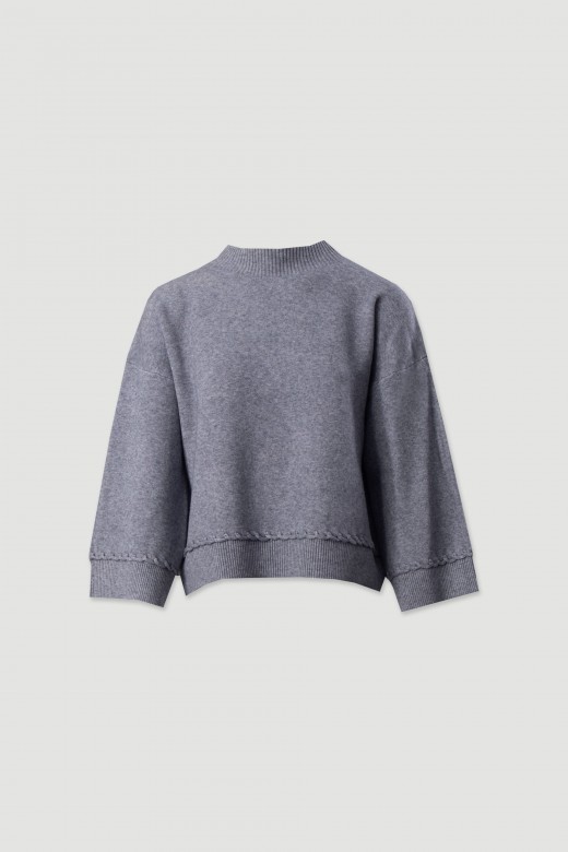 Knit sweater with 3/4