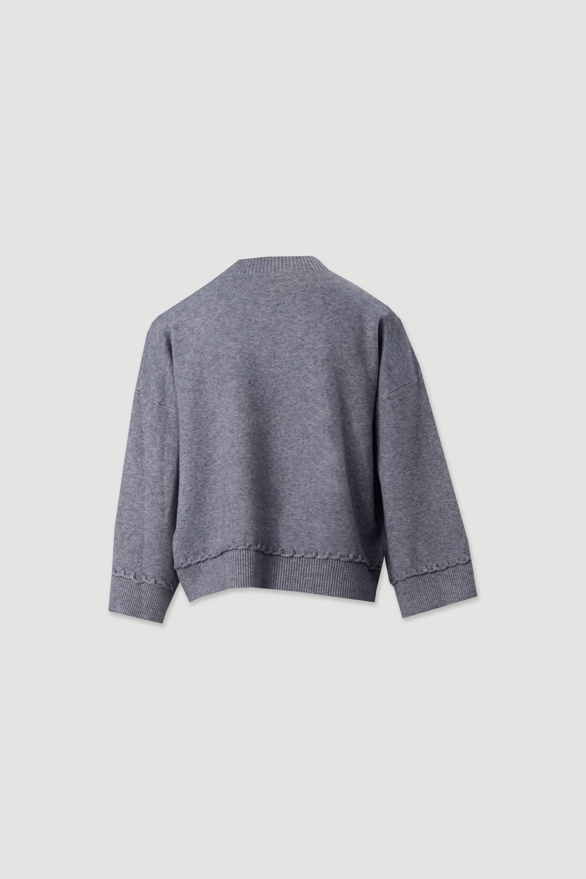 Knit sweater with 3/4