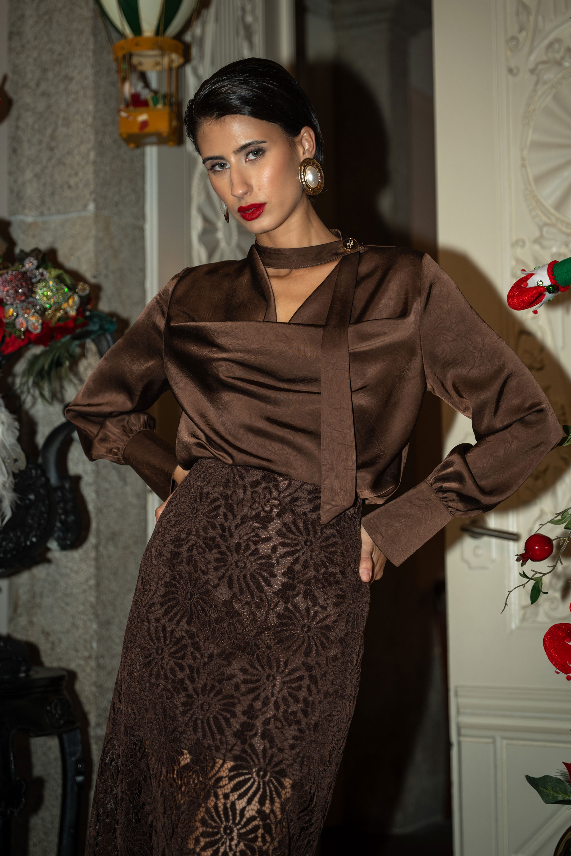 Draped neckline tunic with personalized buttons