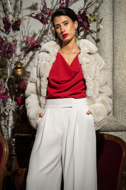 Casaco de pêlo com efeito canelado largo Casaco de pêlo com efeito canelado largo