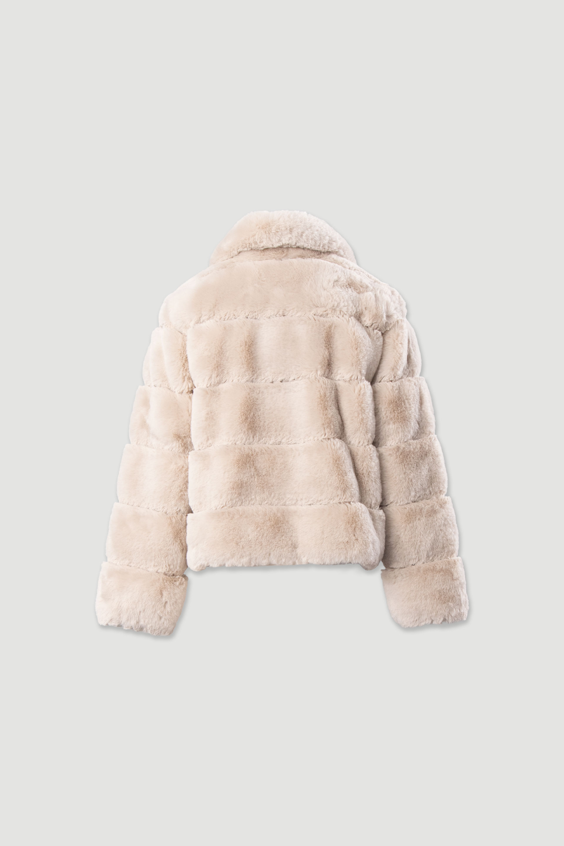 Casaco de pêlo com efeito canelado largo