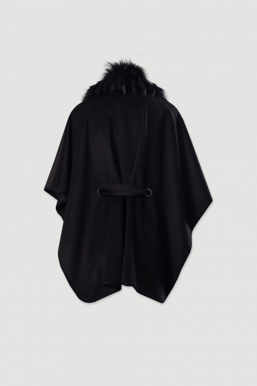 Cape with faux fur collar and belt Cape with faux fur collar and belt