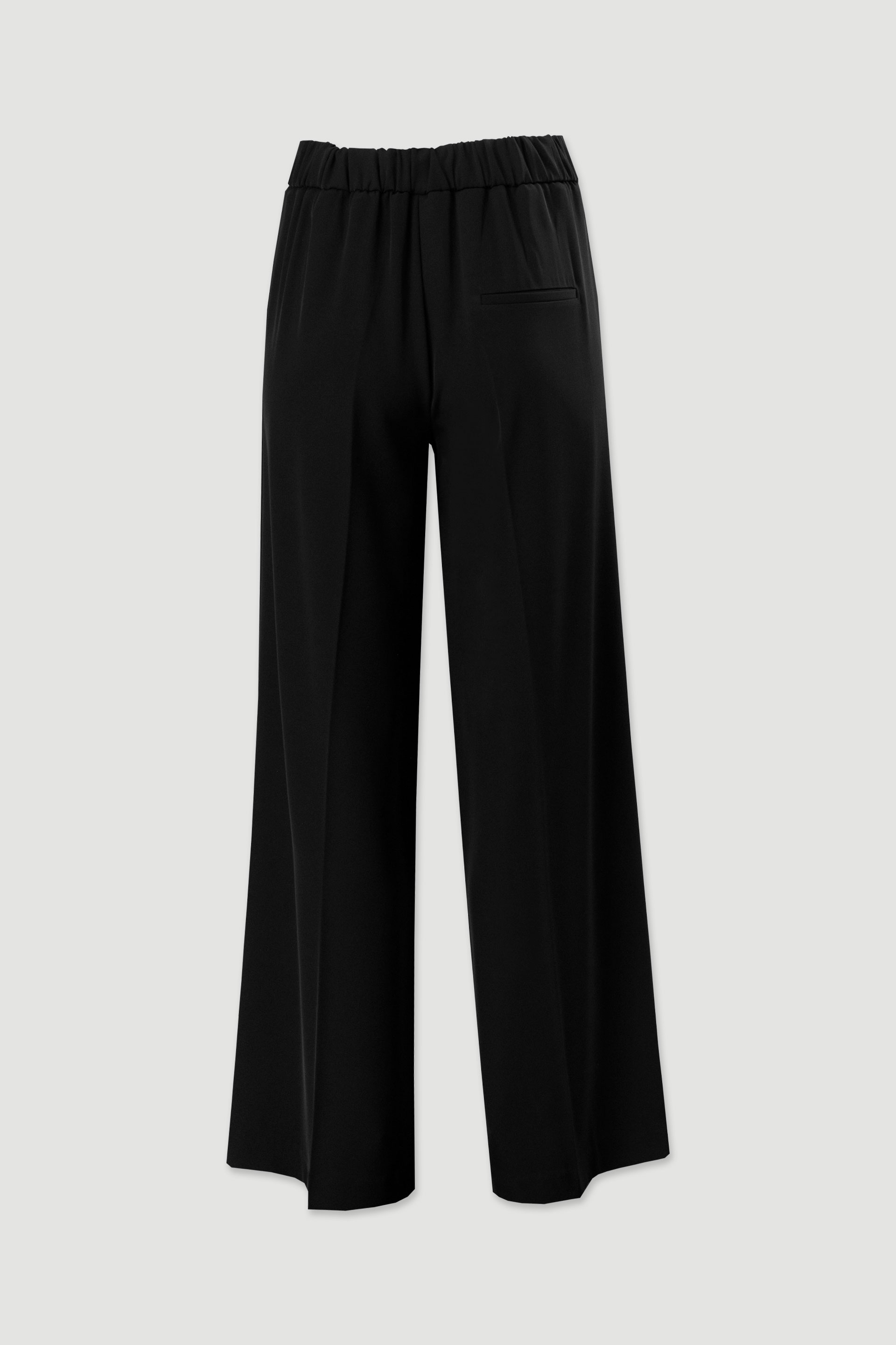 Calça wide leg com detalhe de fivelas