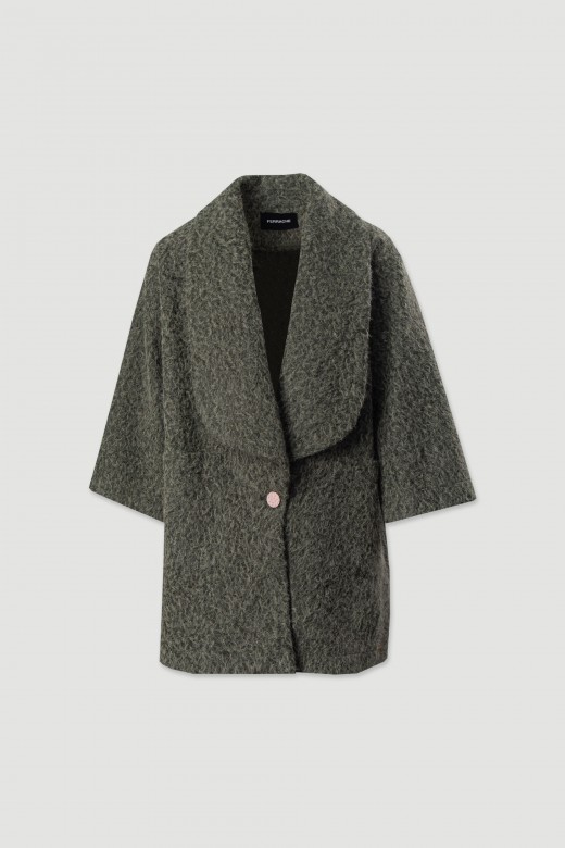 Casaco de plo curto com gola ampla