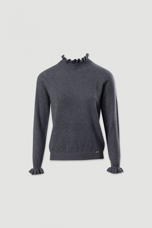 Knit sweater with wavy neckline Knit sweater with wavy neckline