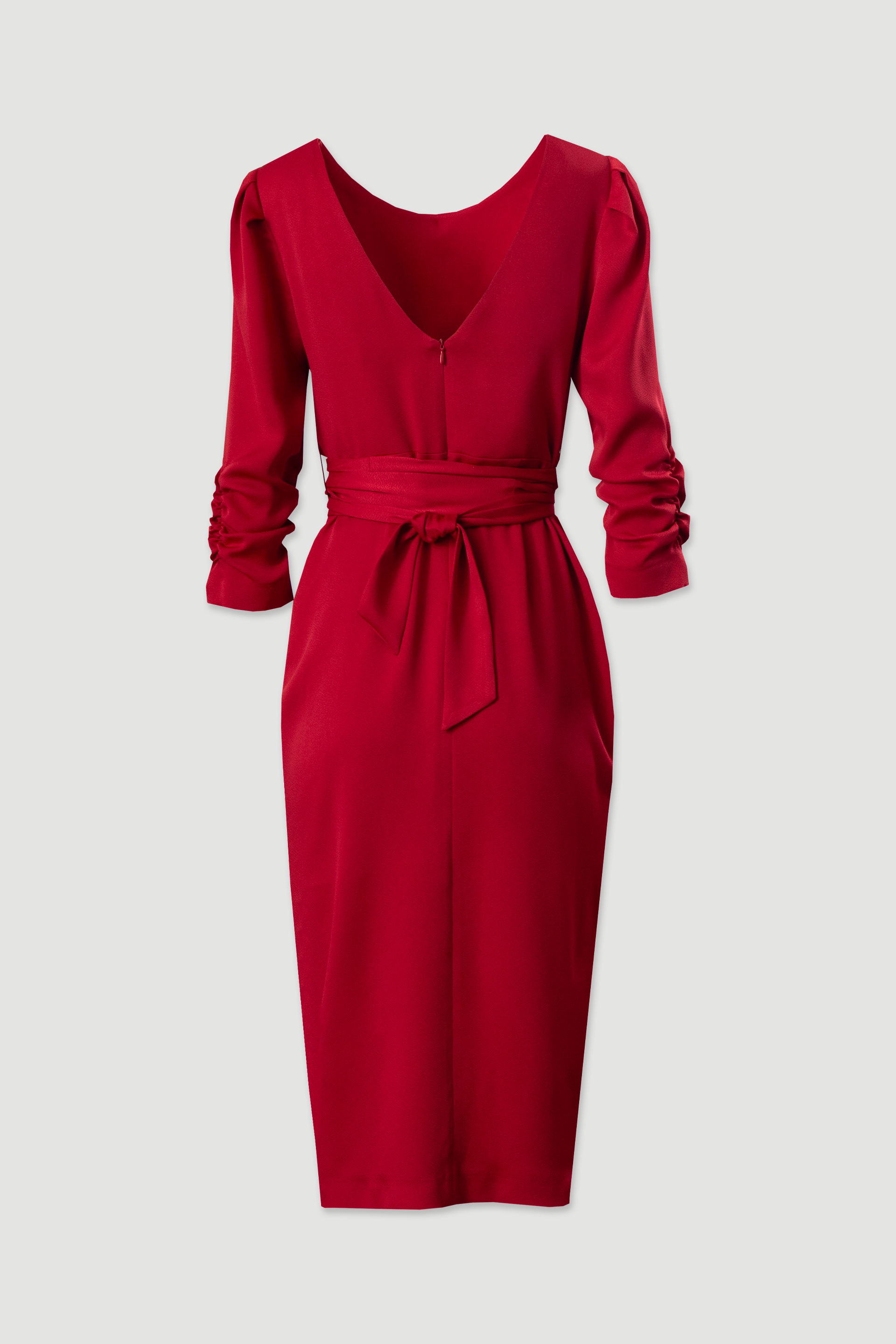 Vestido midi com nó frontal e decote em v nas costas