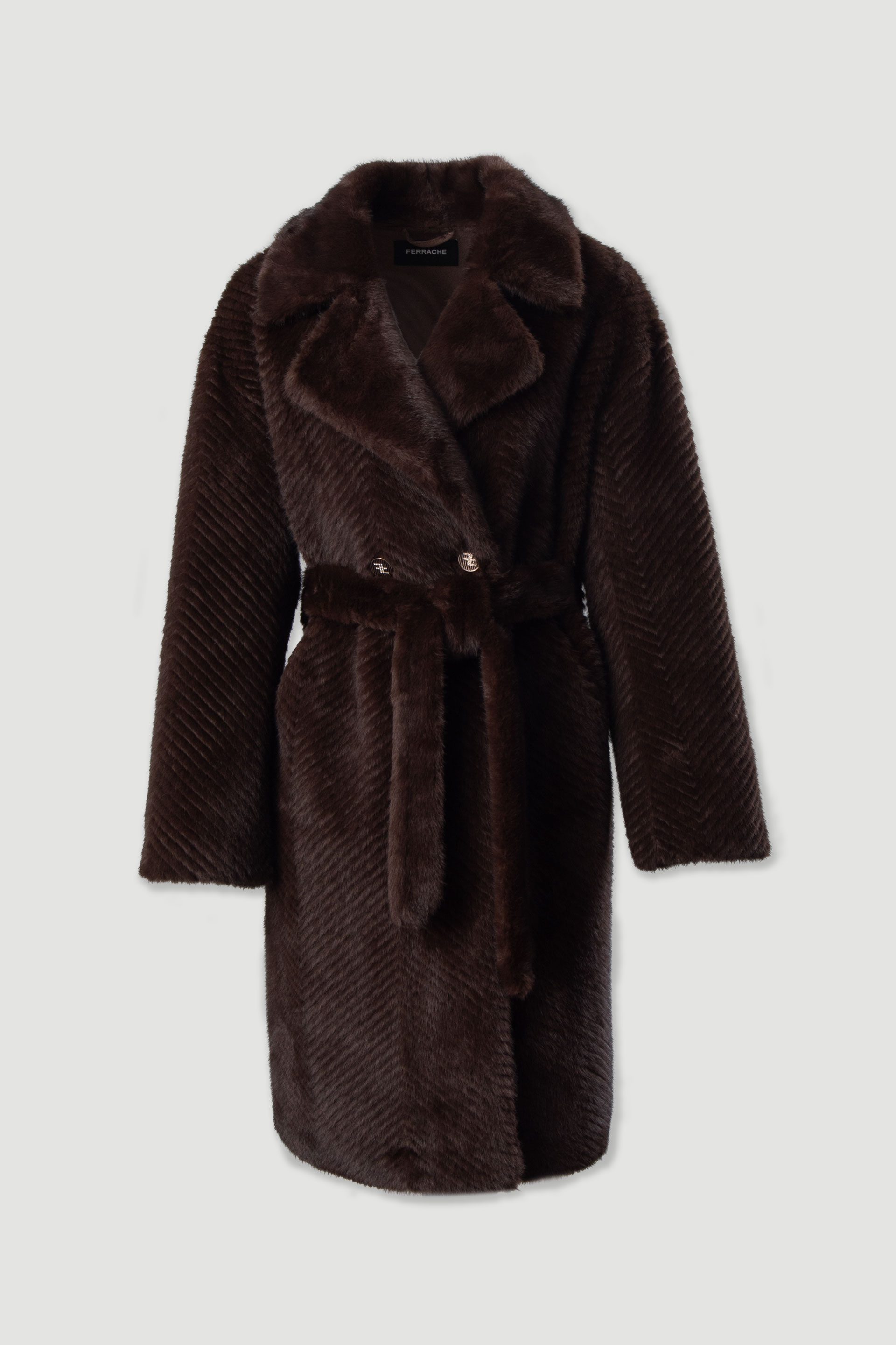 Manteau long en fausse fourrure avec ceinture