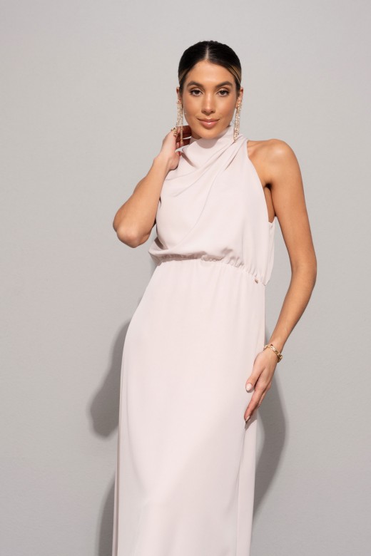 Robe midi cintrée avec col drapé Robe midi cintrée avec col drapé