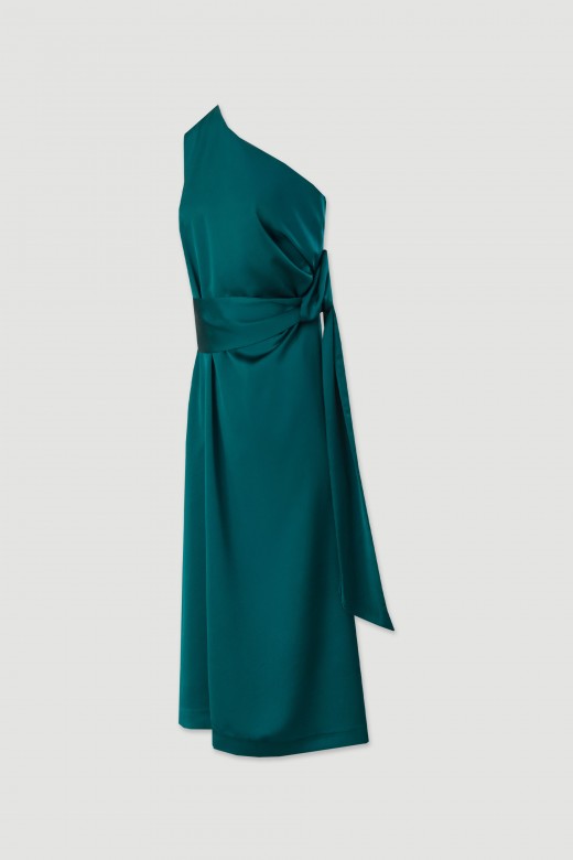 Robe satinée avec encolure asymétrique et nœud à la taille Robe satinée avec encolure asymétrique et nœud à la taille