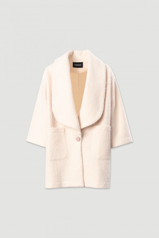 Casaco de pêlo curto com gola ampla Casaco de pêlo curto com gola ampla