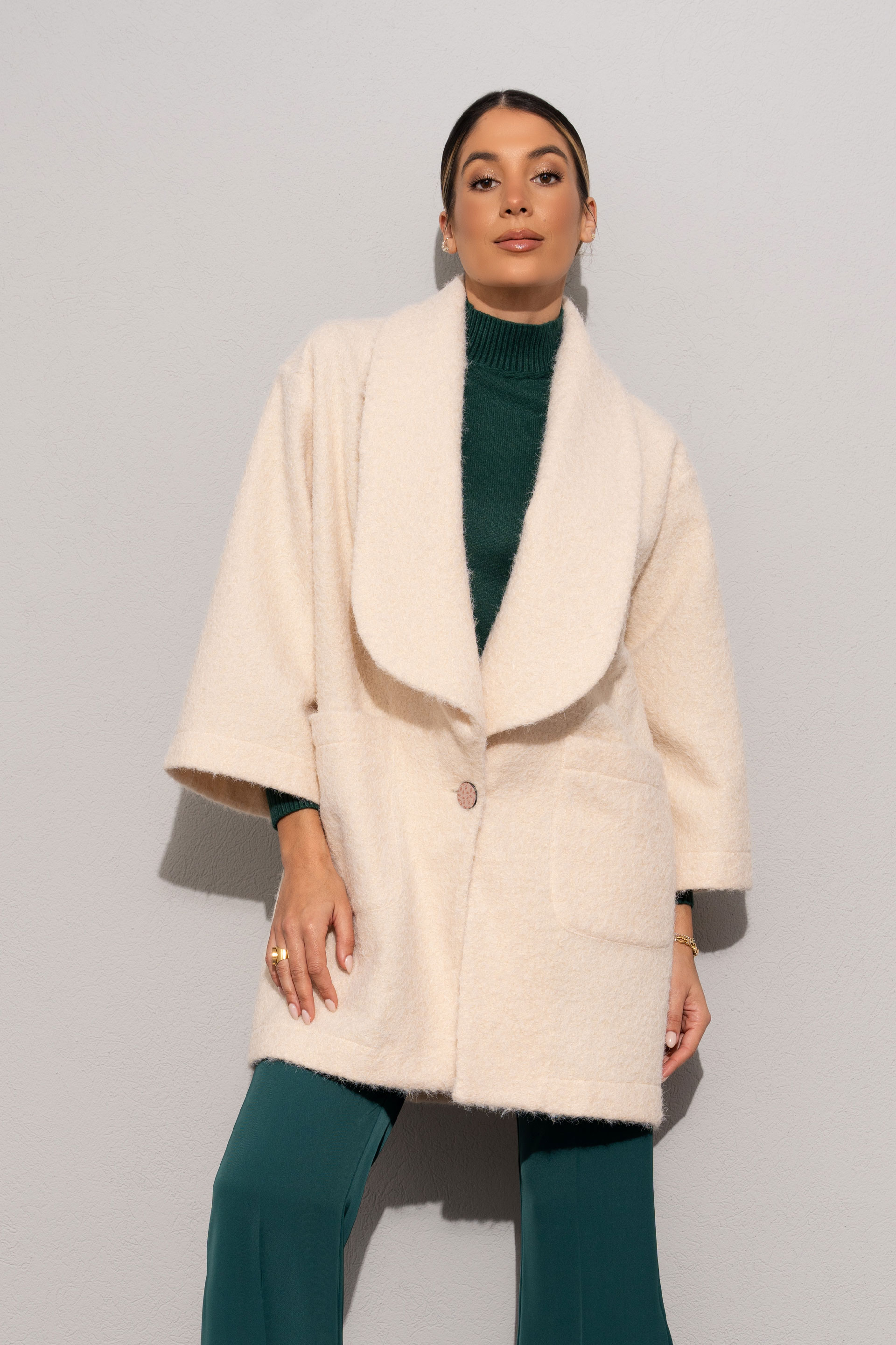 Short faux-fur coat with wide collar