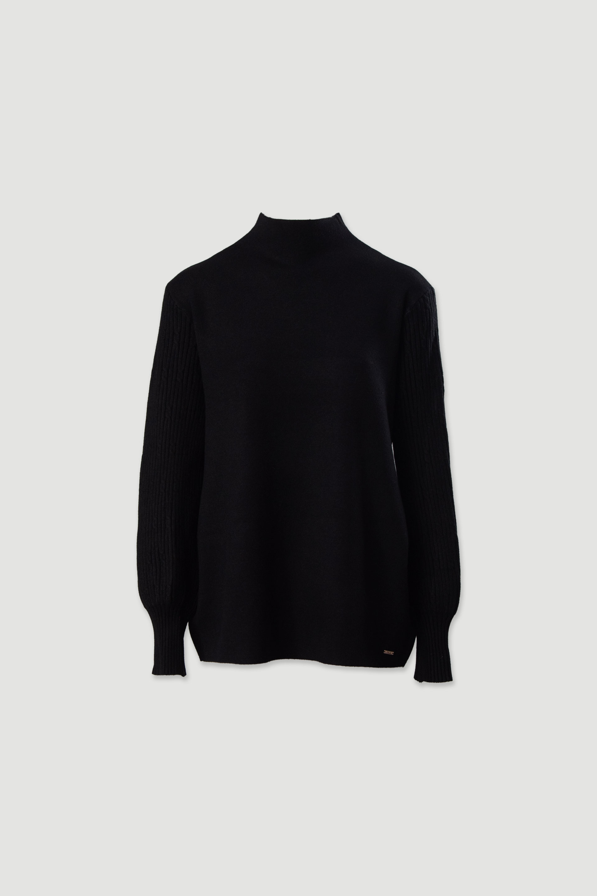 Knit tunic with ribbed sleeves