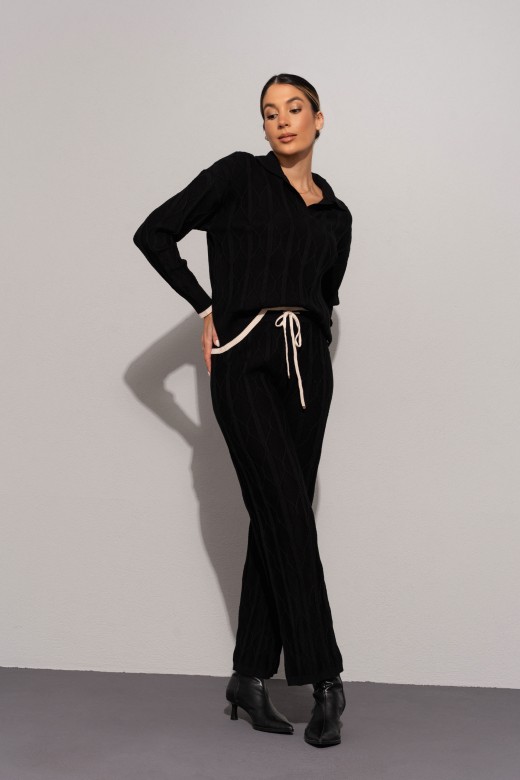 Conjunto de polo e cala em malha trabalhada