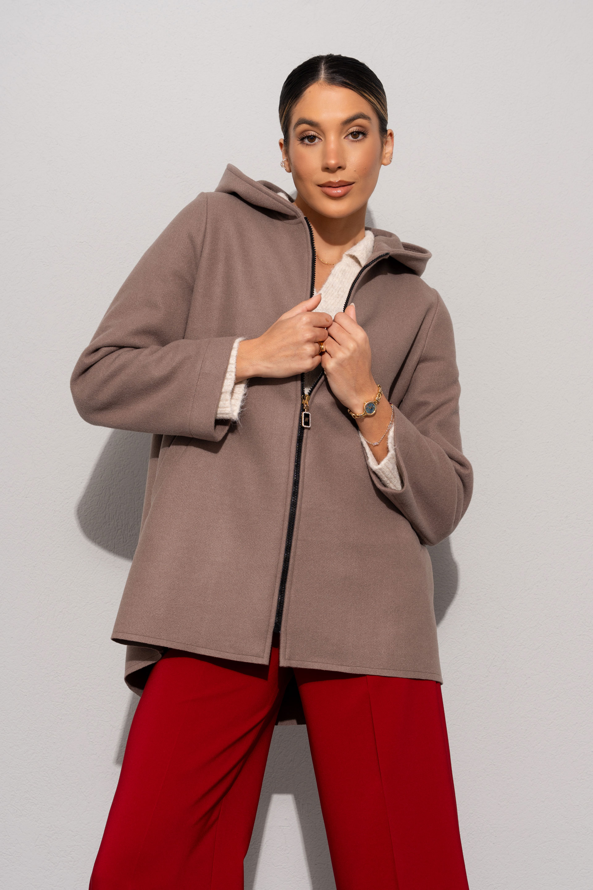 Blend coat with hood