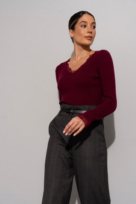 Camisola canelada com detalhe em renda Camisola canelada com detalhe em renda
