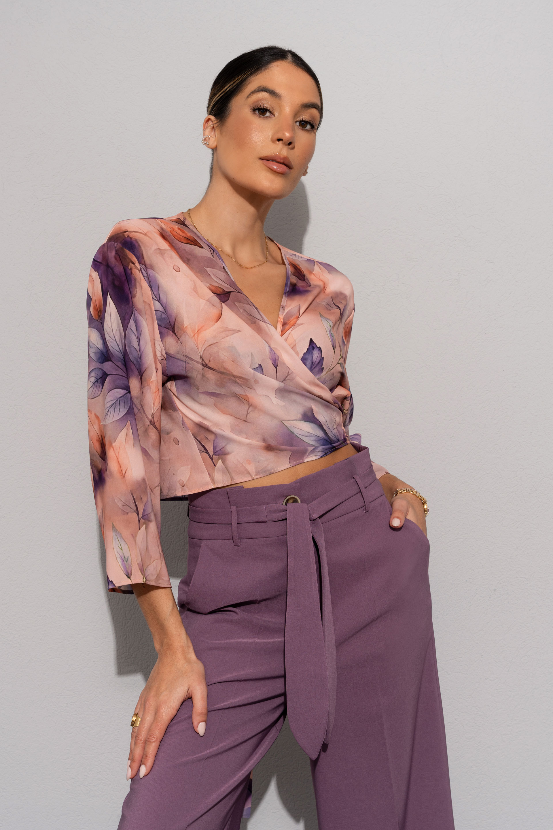 Short printed bolero in fluid fabric with tie