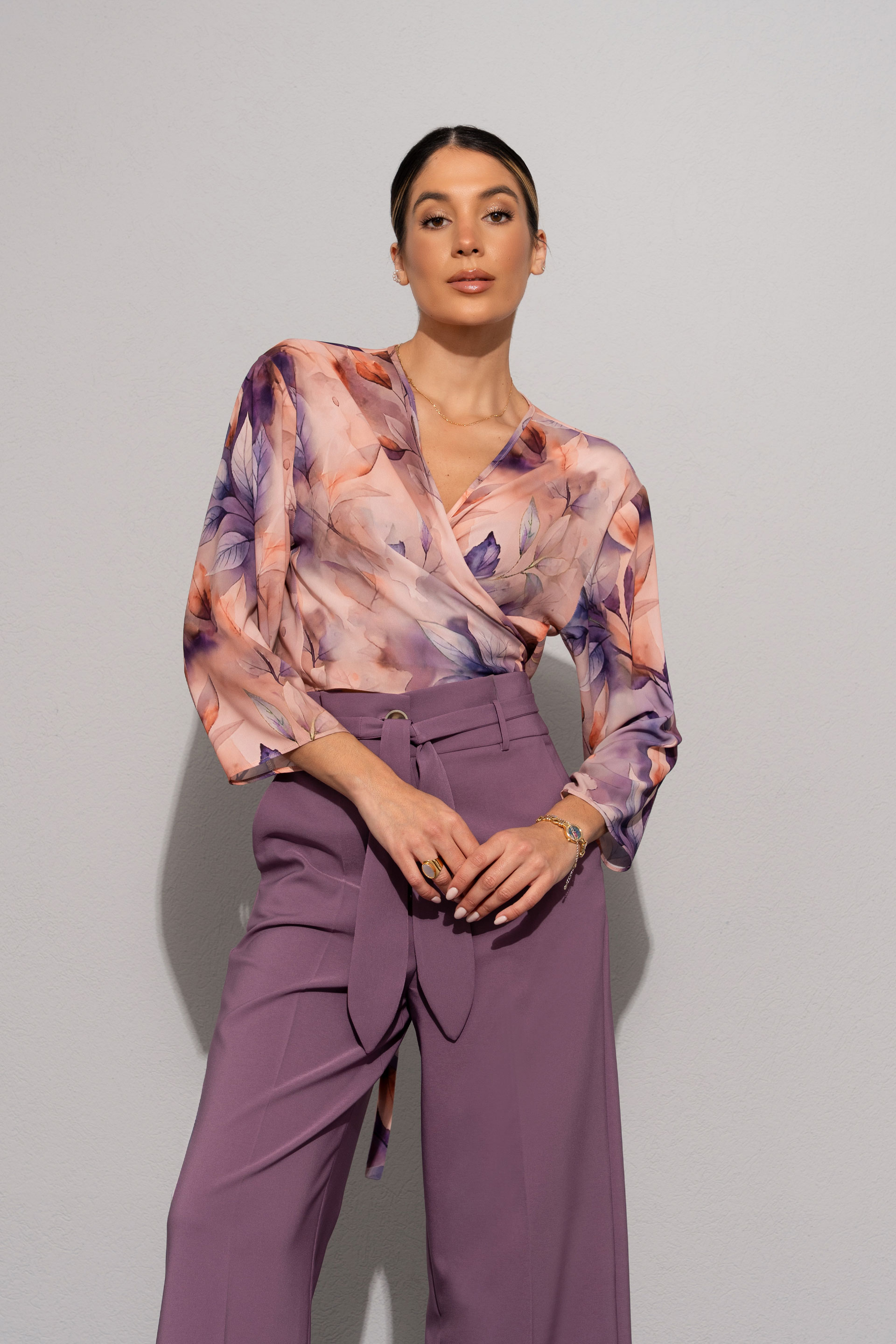 Short printed bolero in fluid fabric with tie