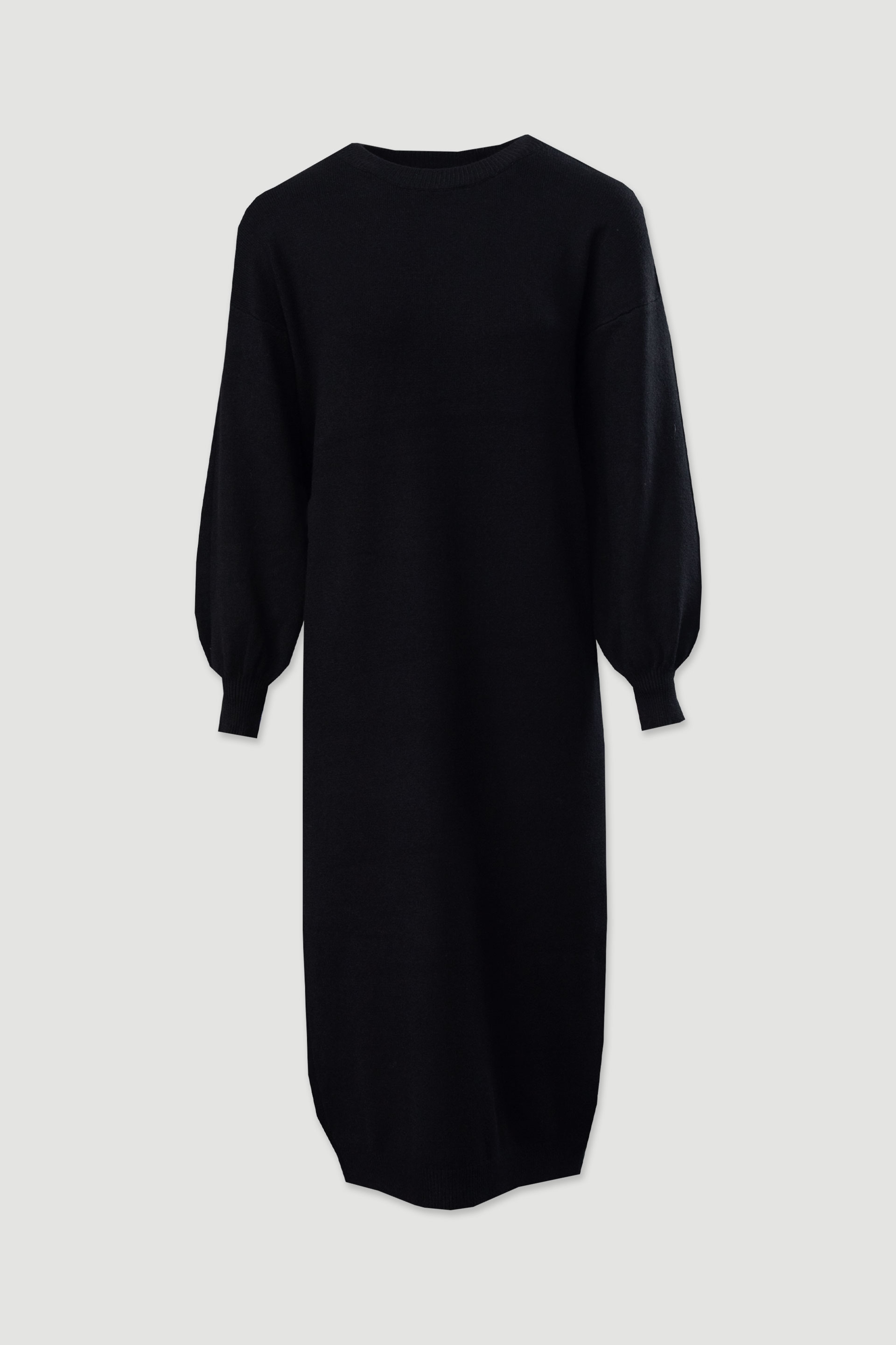 Vestido de malha com detalhe de efeito trabalhado nos ombros