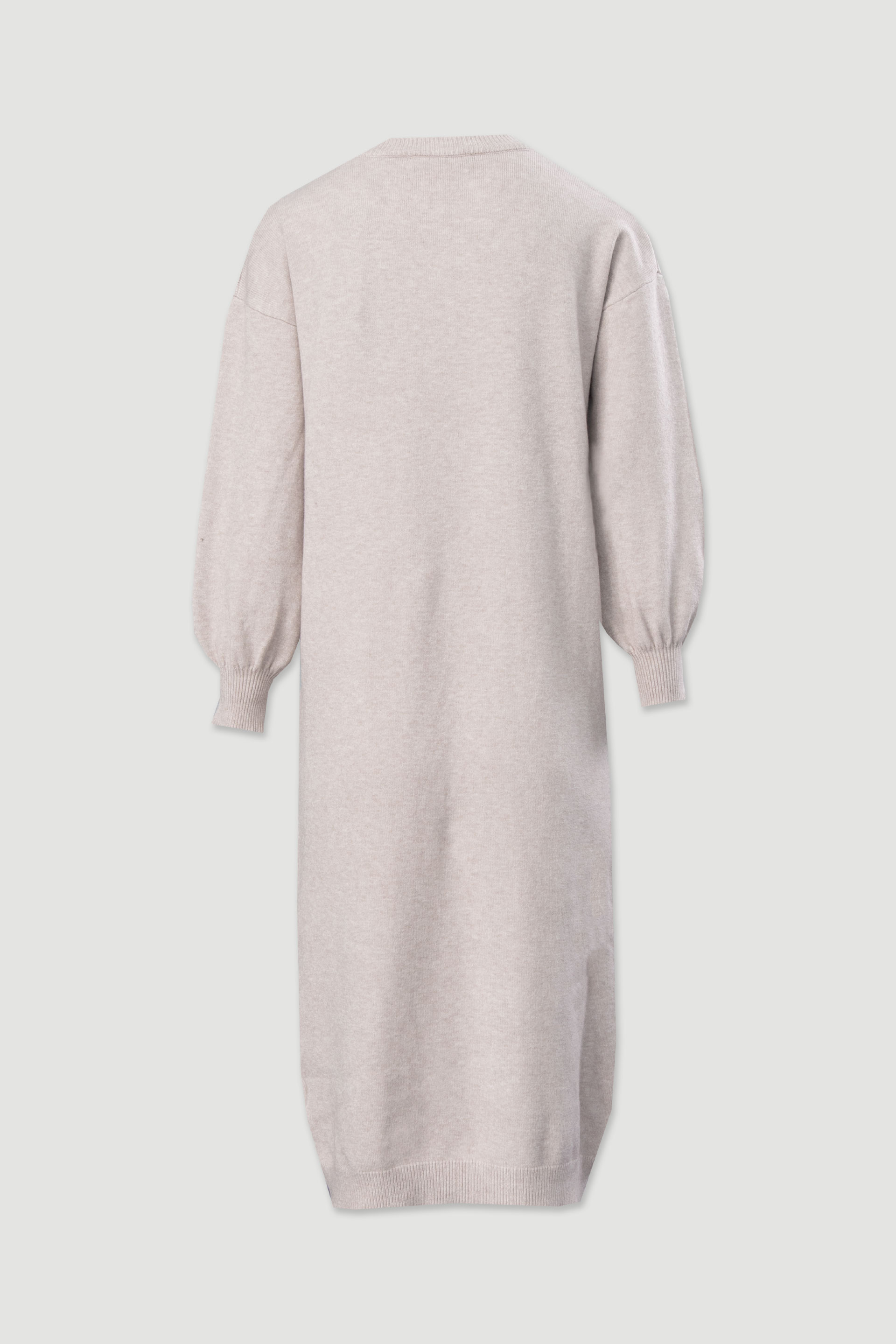 Vestido de malha com detalhe de efeito trabalhado nos ombros