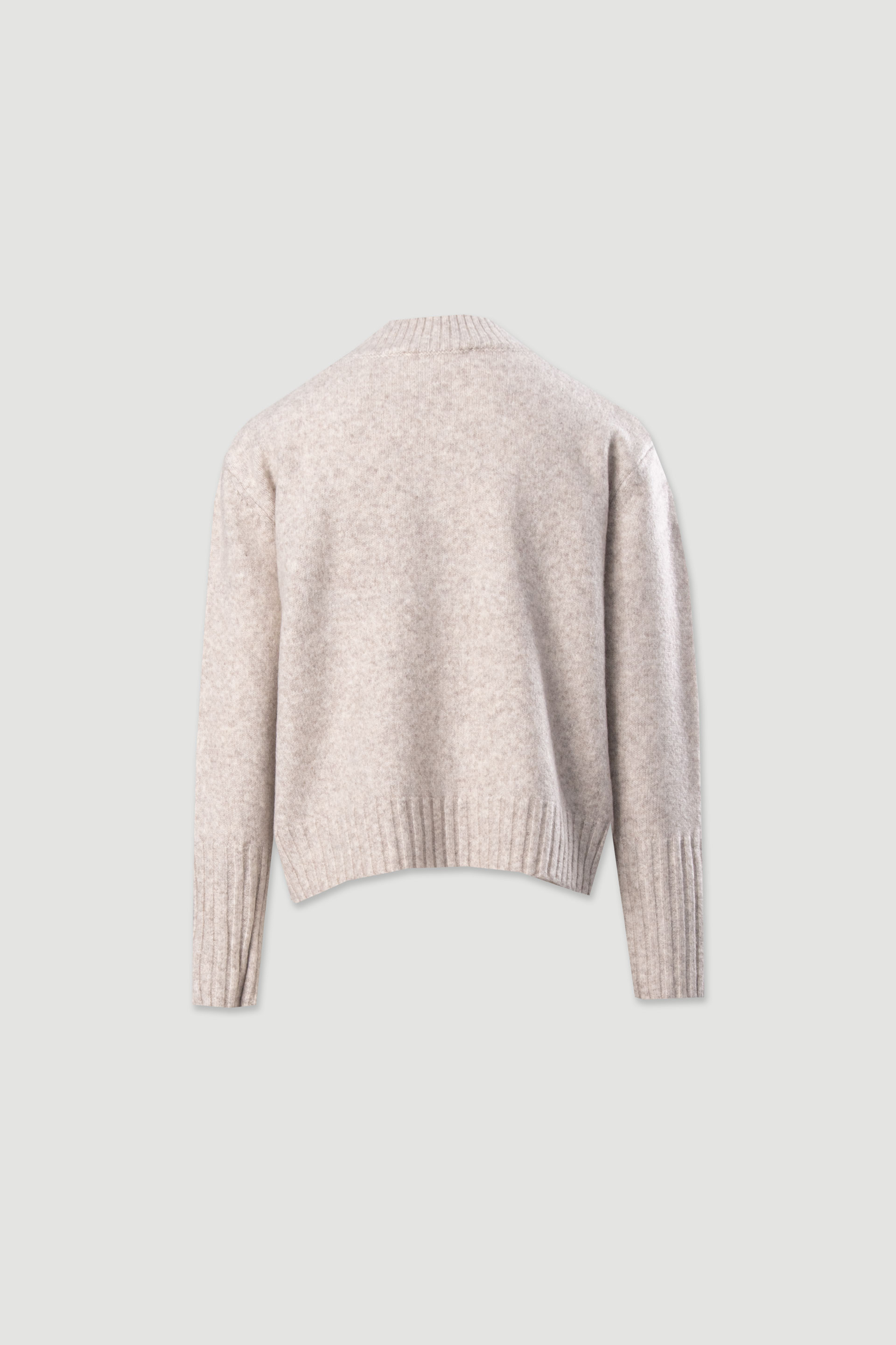 Camisola de malha com detalhe de relevo na frente