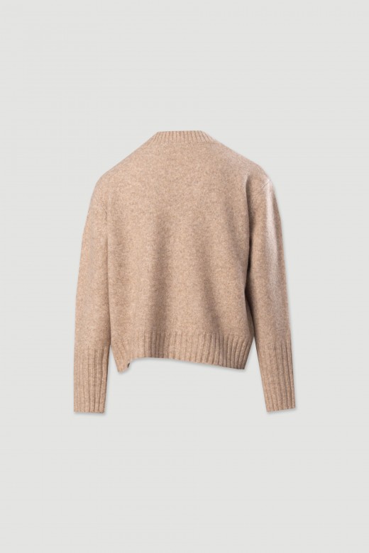 Camisola de malha com detalhe de relevo na frente