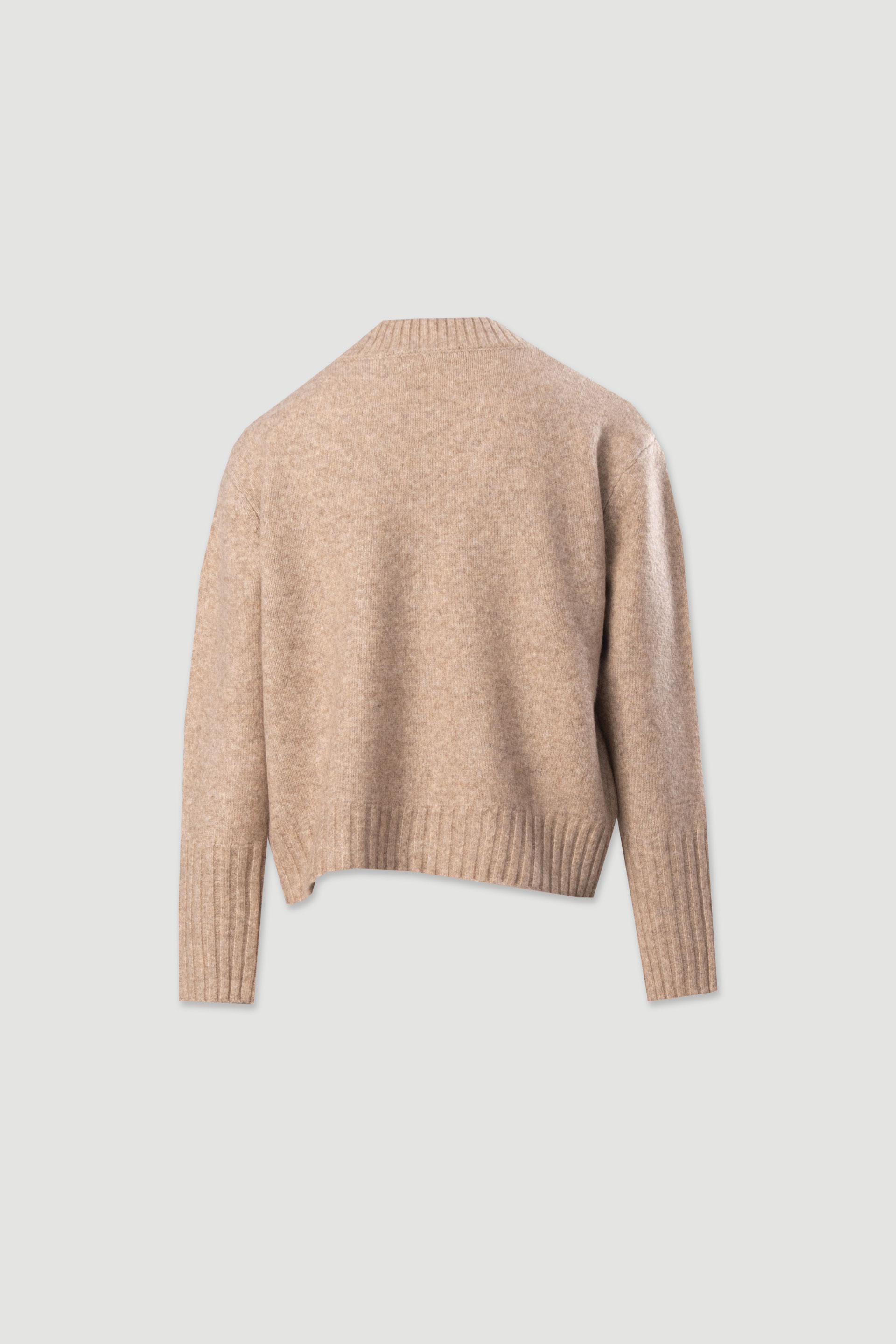 Camisola de malha com detalhe de relevo na frente