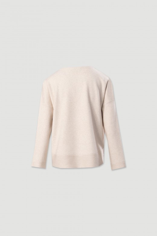 Pull en maille avec d�tail c�tel�