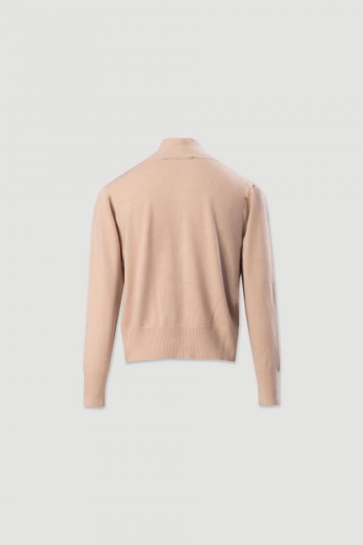 Casaco de malha com gola subida canelada Casaco de malha com gola subida canelada