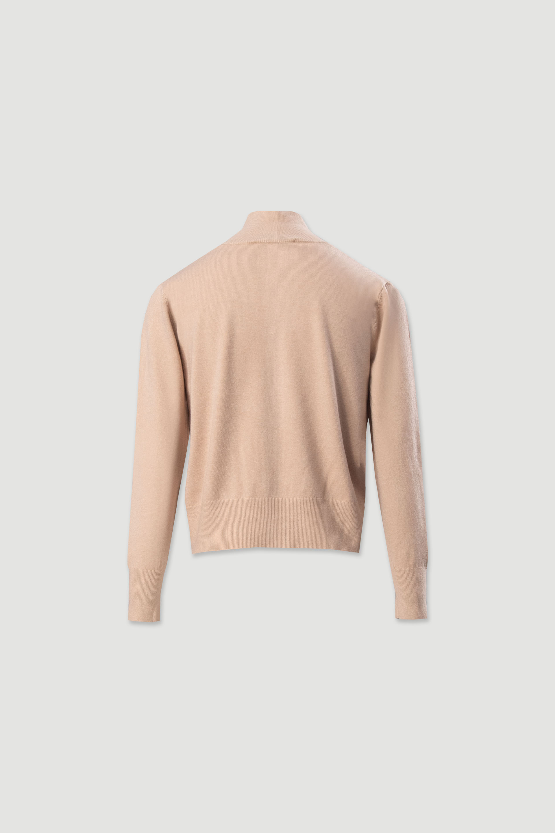 Casaco de malha com gola subida canelada