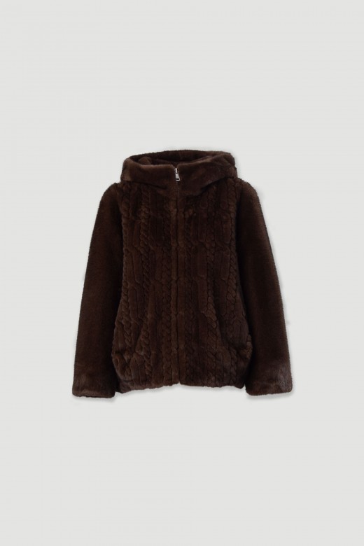 Abrigo de pelo sintético con efecto trenzado Abrigo de pelo sintético con efecto trenzado