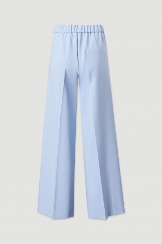 Classic wide-leg trousers with customised metallic button