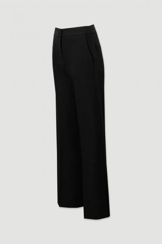 High-waisted straight trousers with customised elastic waistband