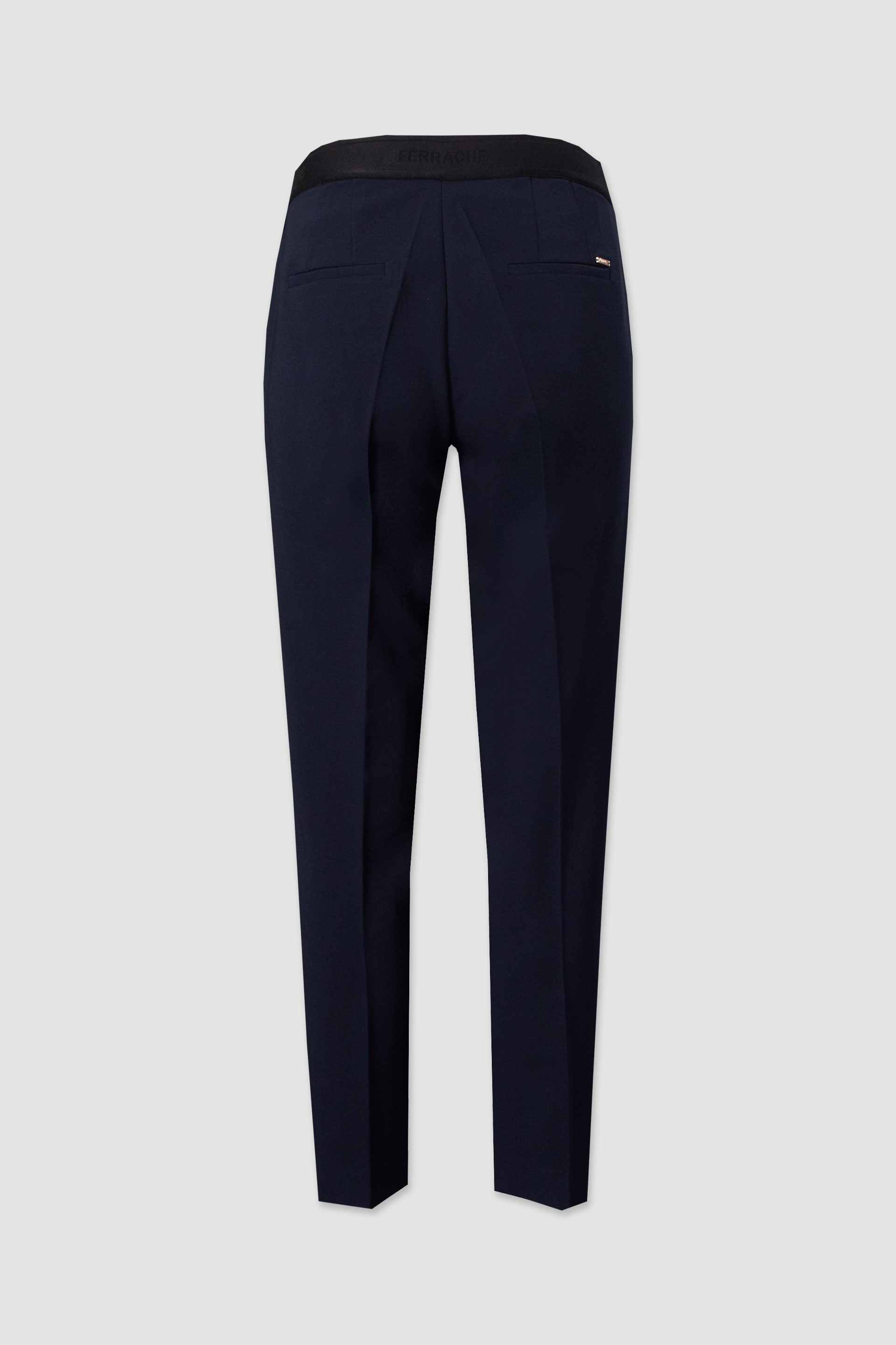 Classic trousers with customised elastic waistband