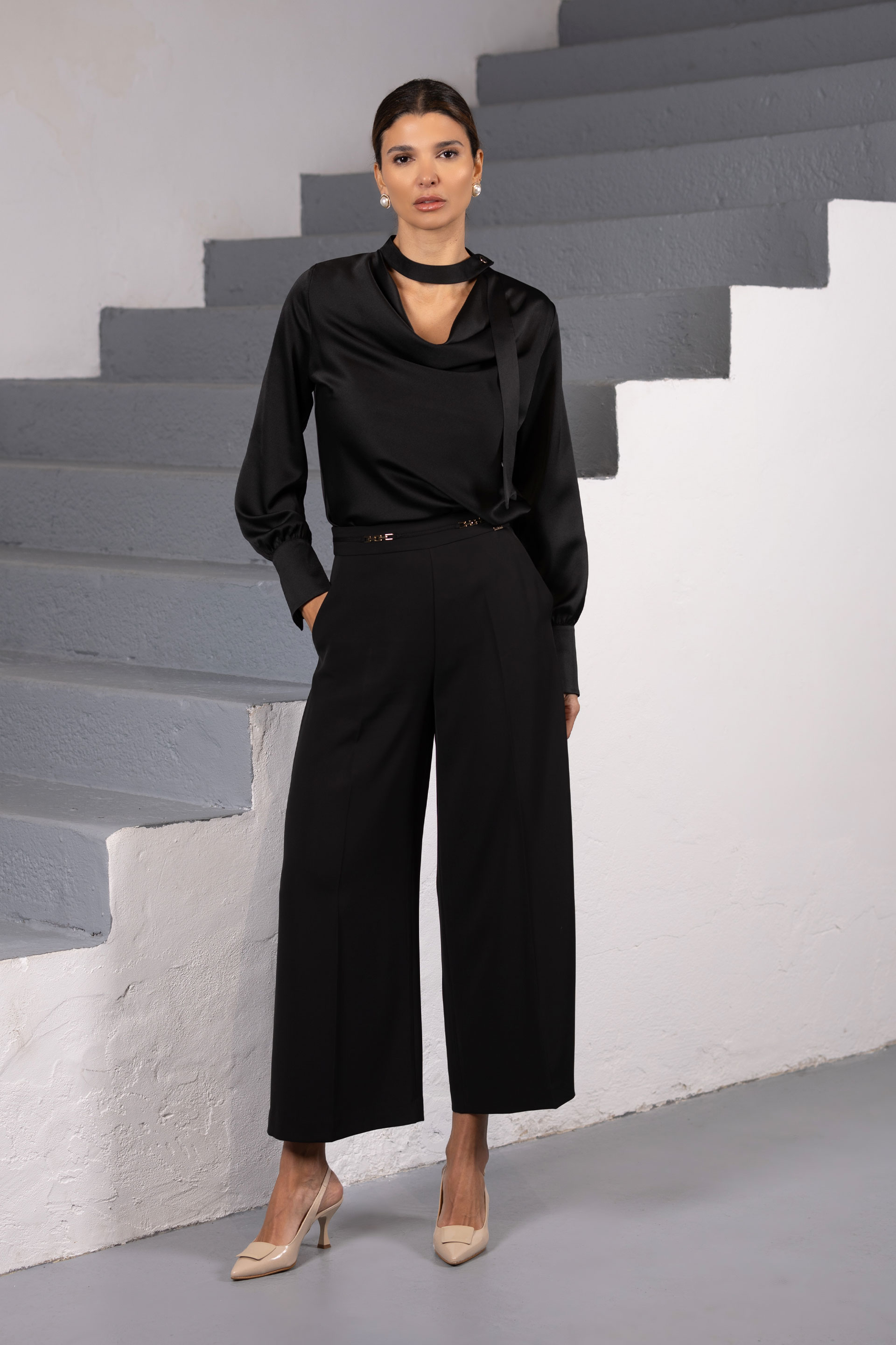 Fluid culotte trousers with metallic detail