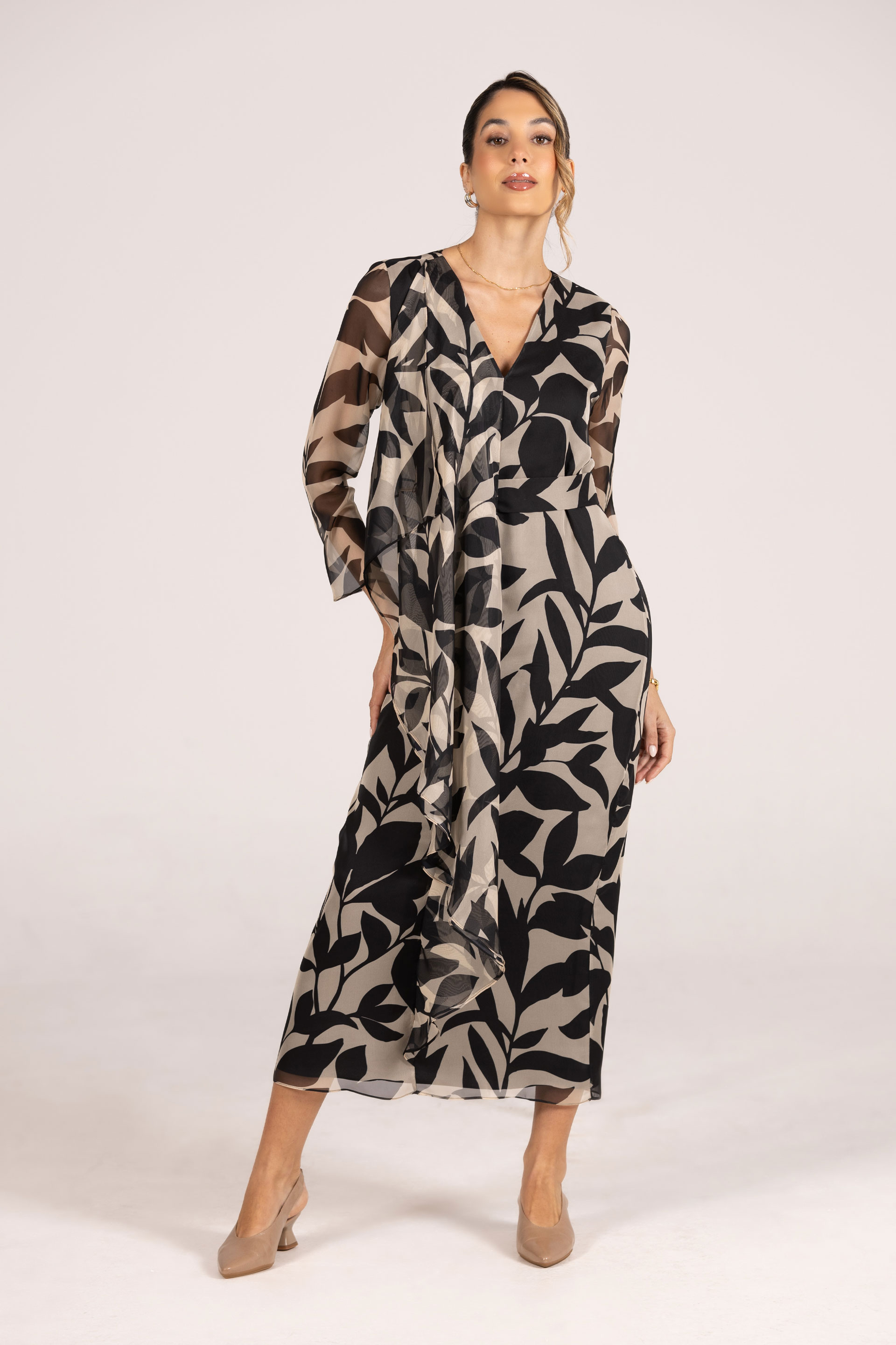Printed midi dress with v-neckline and belt