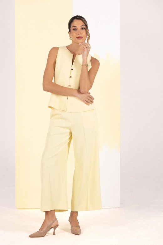 Structured vest with buttons and peplum effect