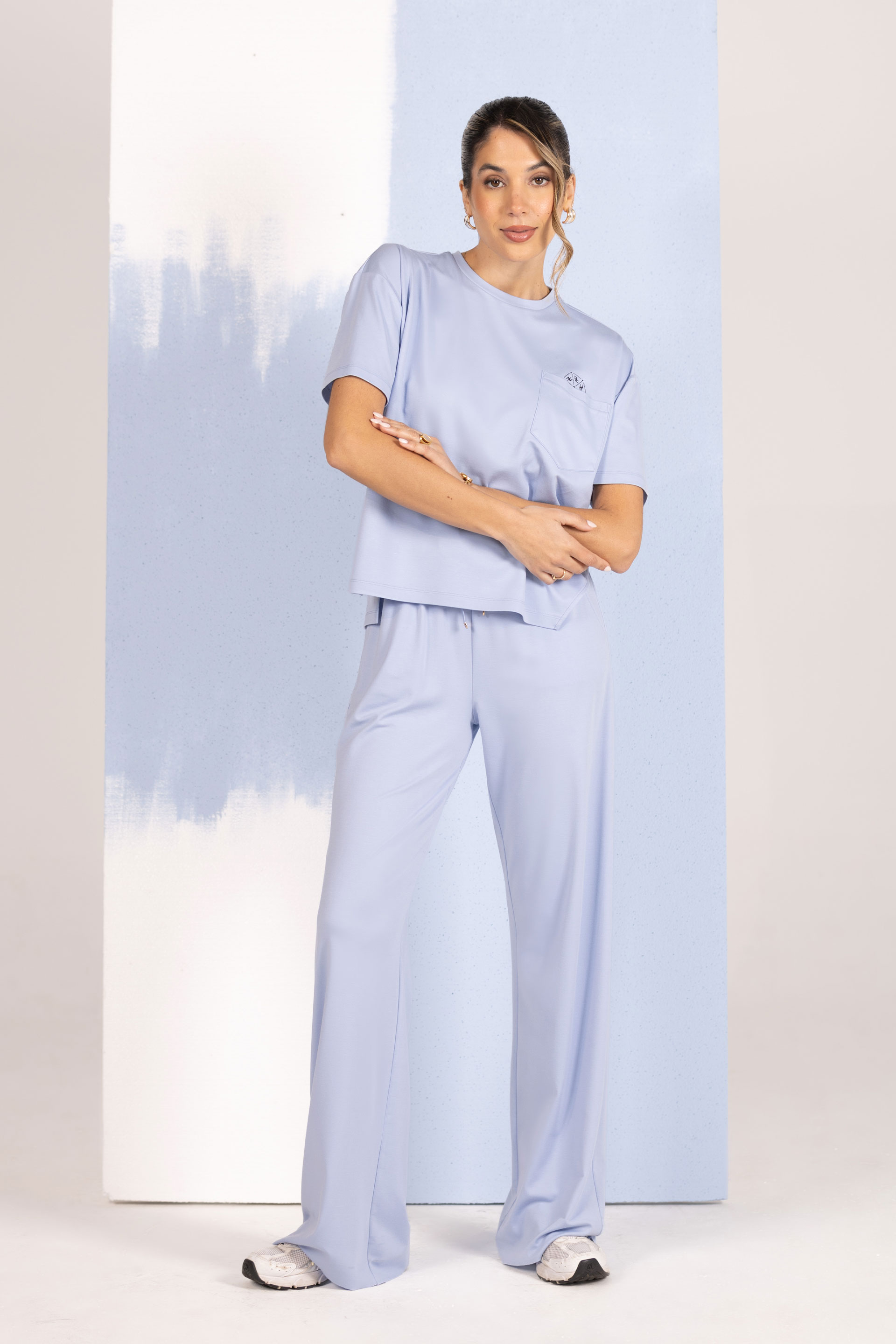 Wide-leg knit trousers with elastic waistband