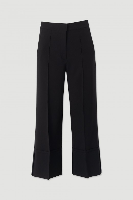 Cropped wide-leg trousers with seam detail