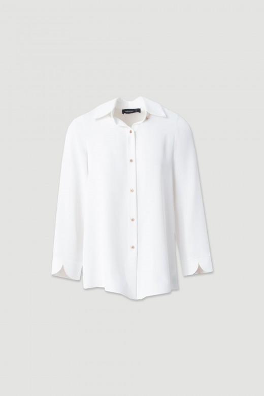 Flowy blouse with cuff detail