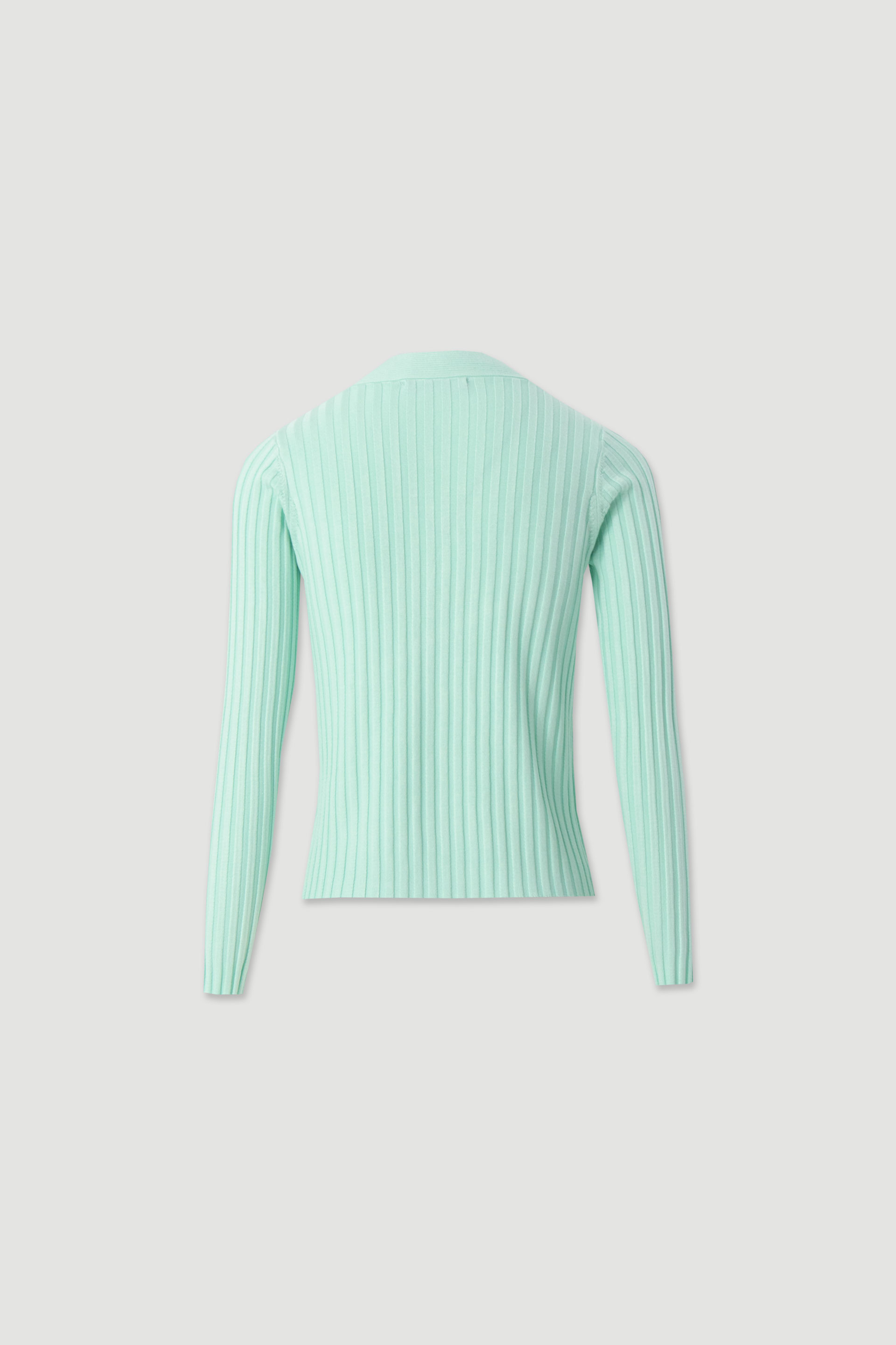 Ribbed knit sweater with v-neck